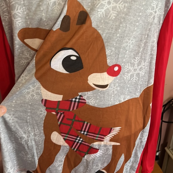Rudolph the Red-Nosed Reindeer Size XXL Shirt. NWOTS - Picture 4 of 5